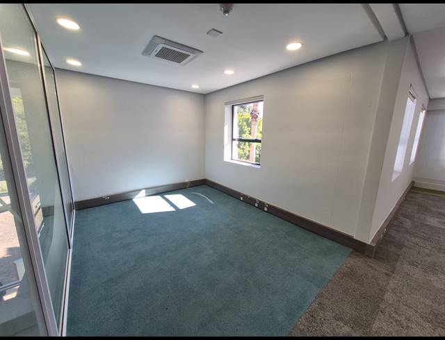 667M² OFFICE TO LET IN WOODMEAD